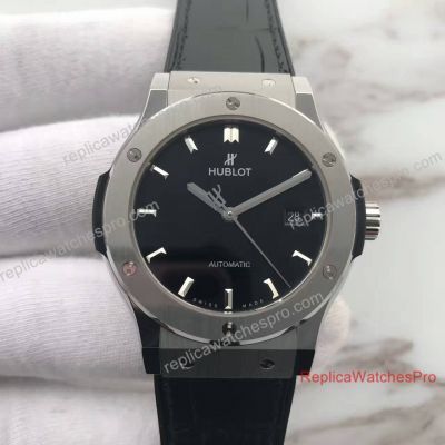 Swiss Hublot Classic Fusion Replica Watch Black Face SW300 Automatic Movement